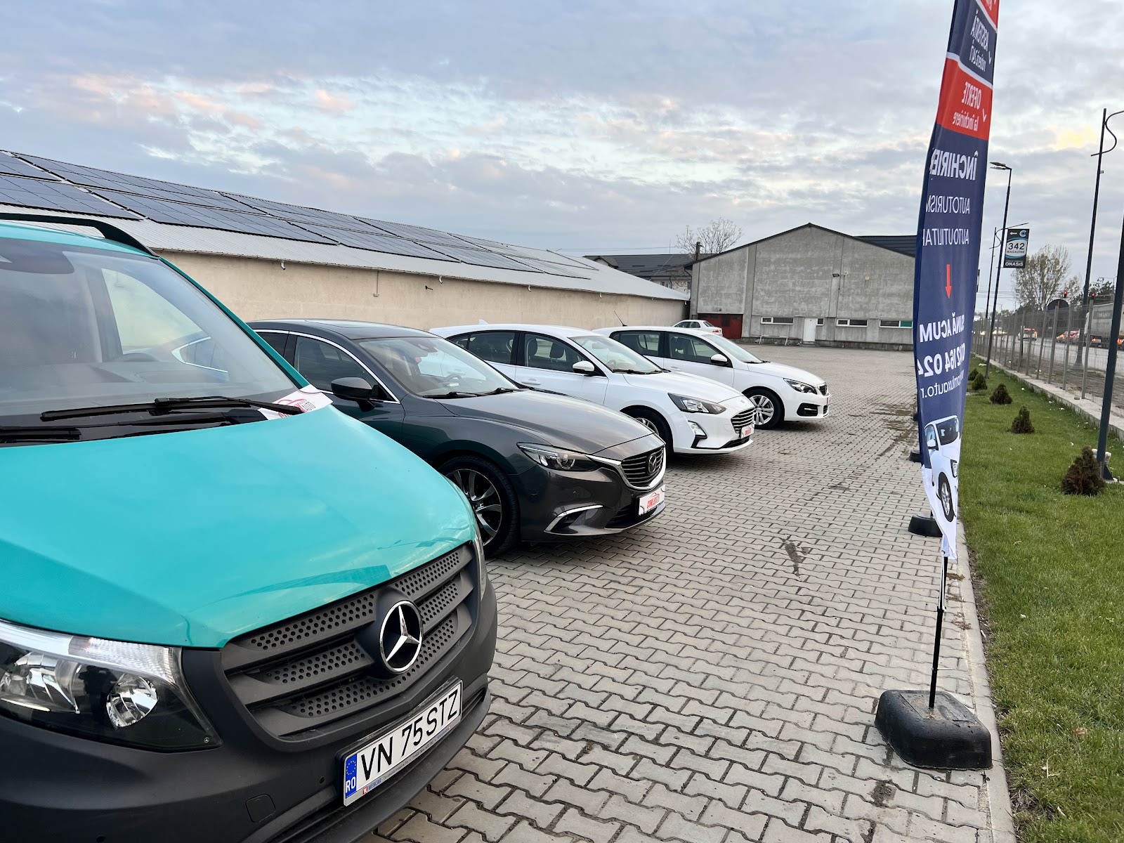 Comlux Auto Închirieri