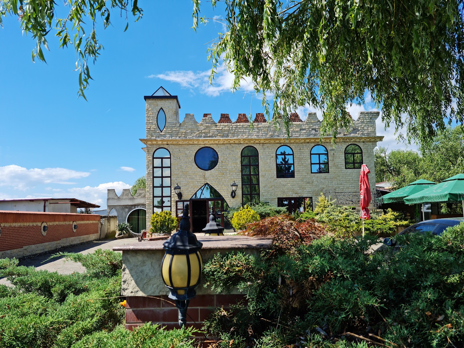 Daso Cado Wedding Castle & Events