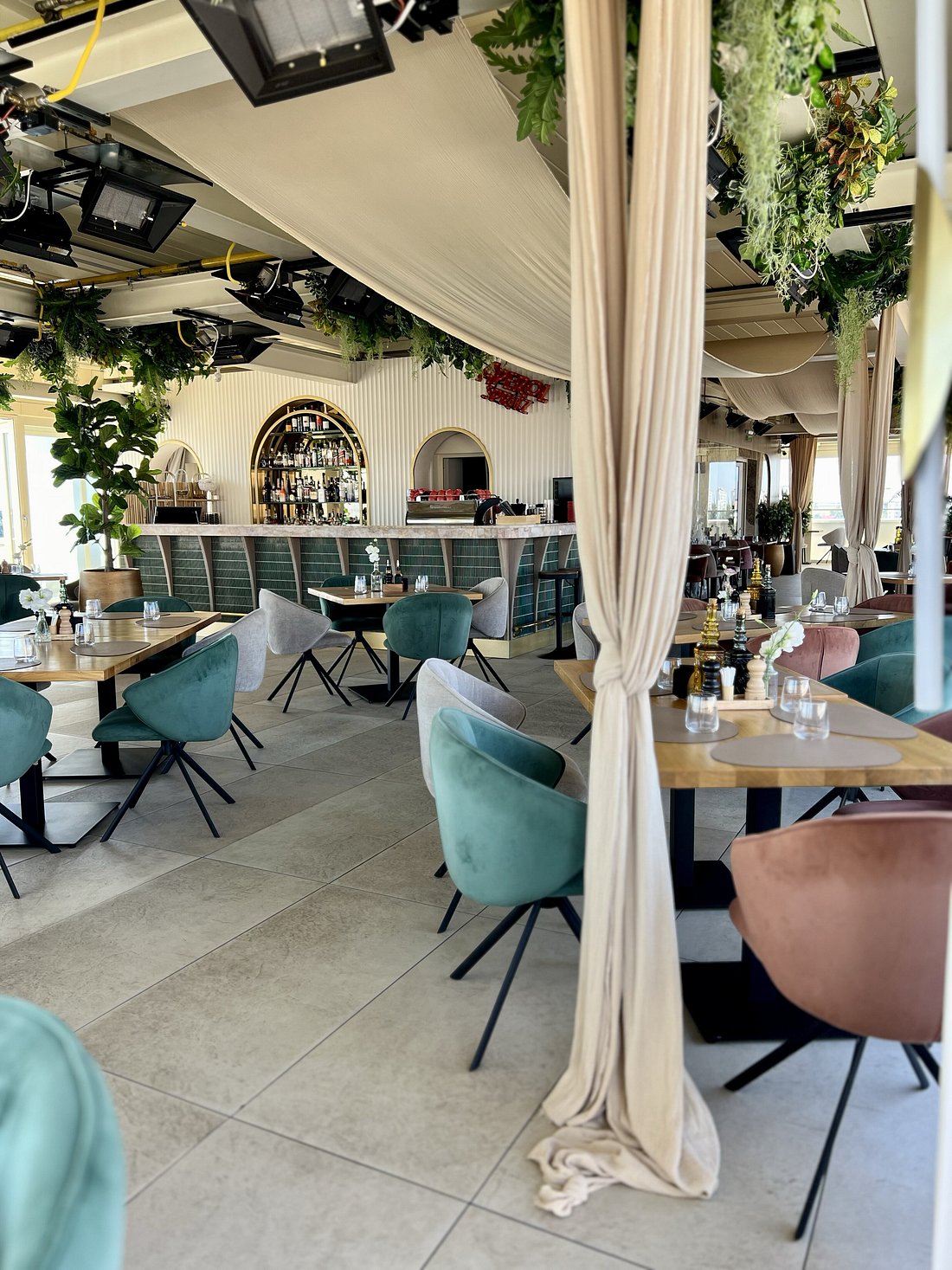 Nova Brasserie & Rooftop
