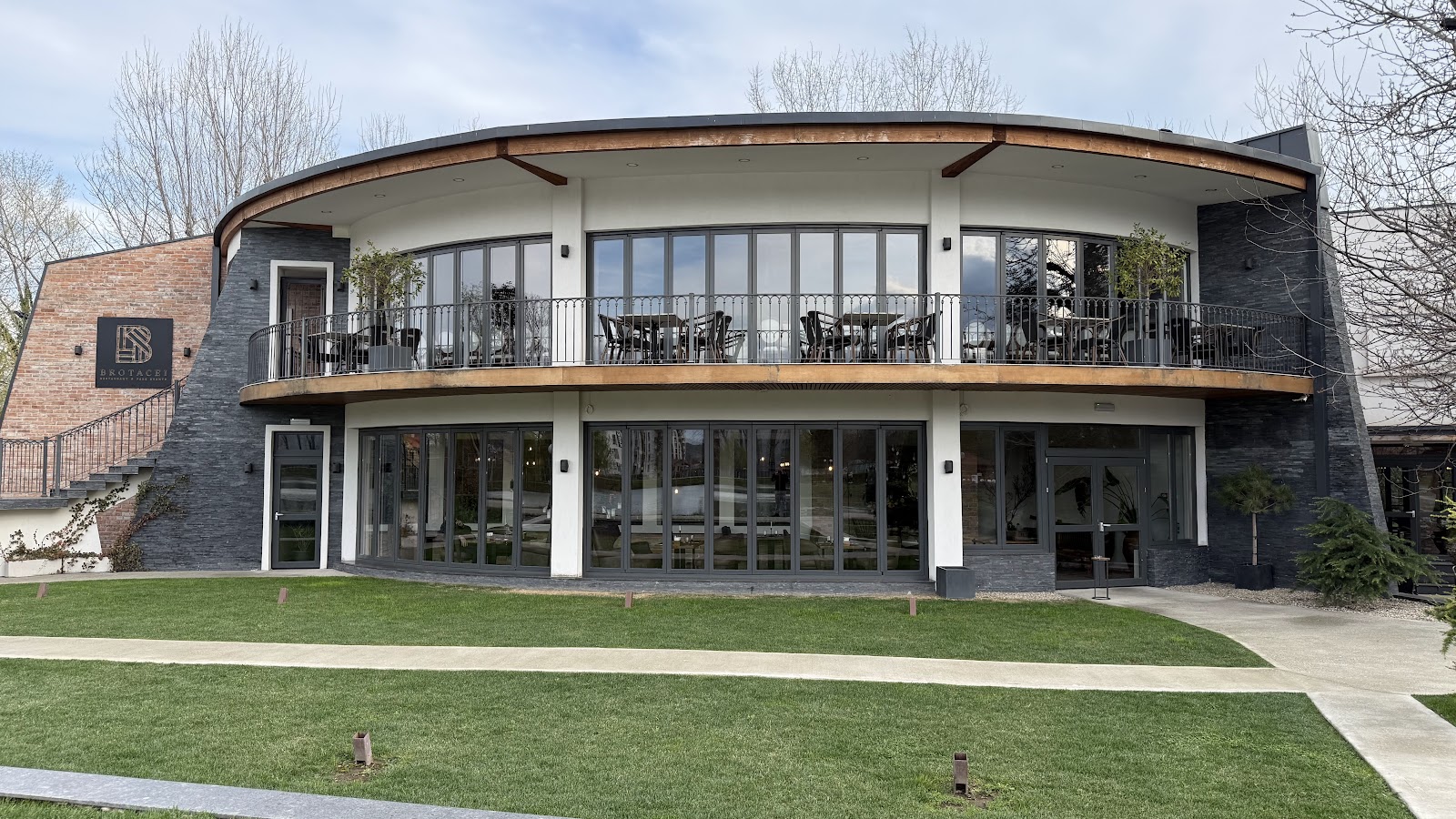 RESTAURANT BROTĂCEI