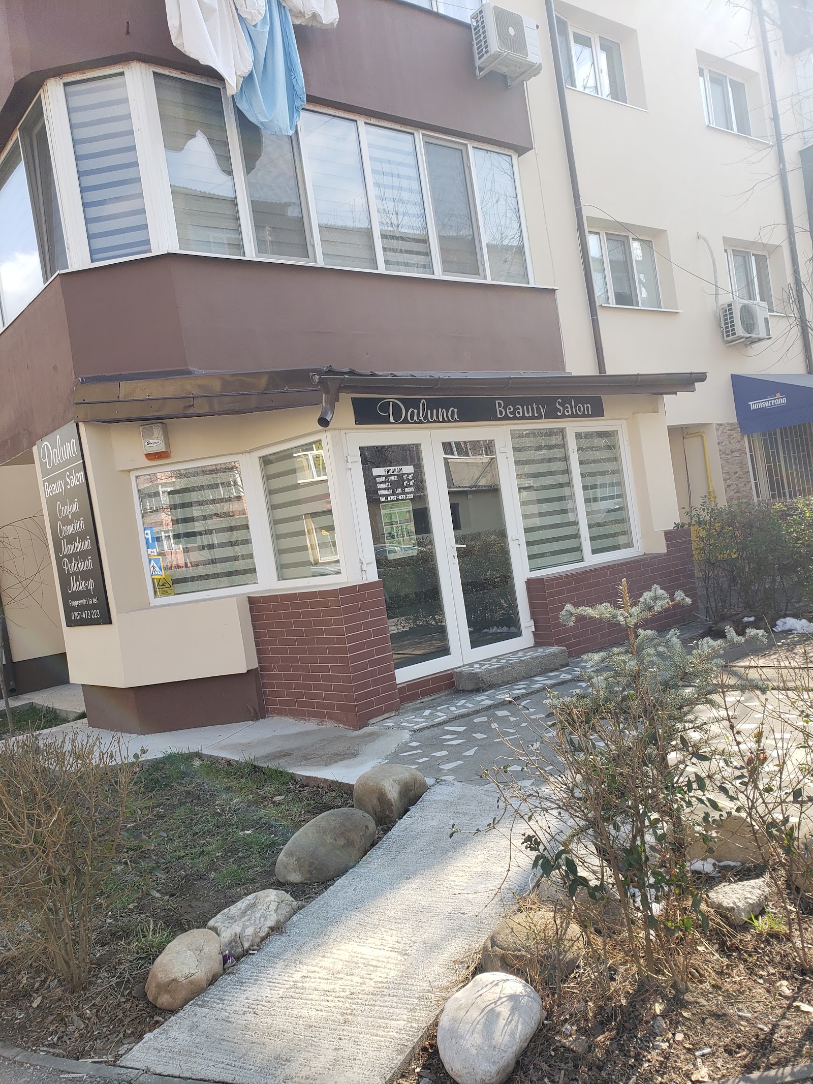 Daluna Beauty Salon