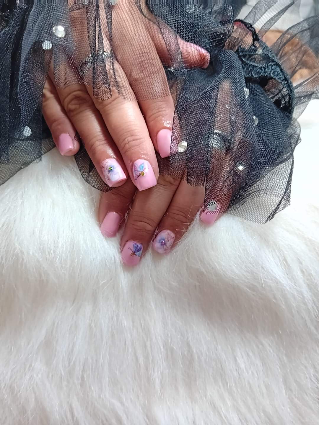 Catalina V. Nail Artist (manichiura / pedichiura)