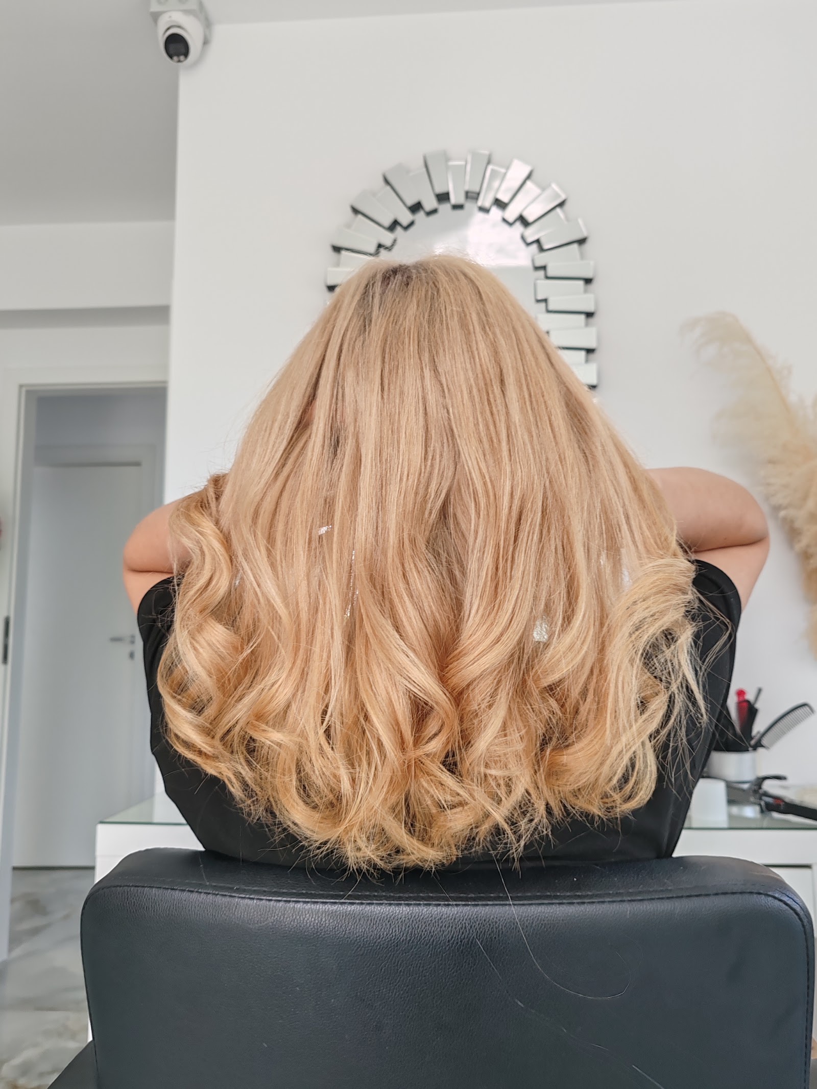 Hair by Roxana-Valentina