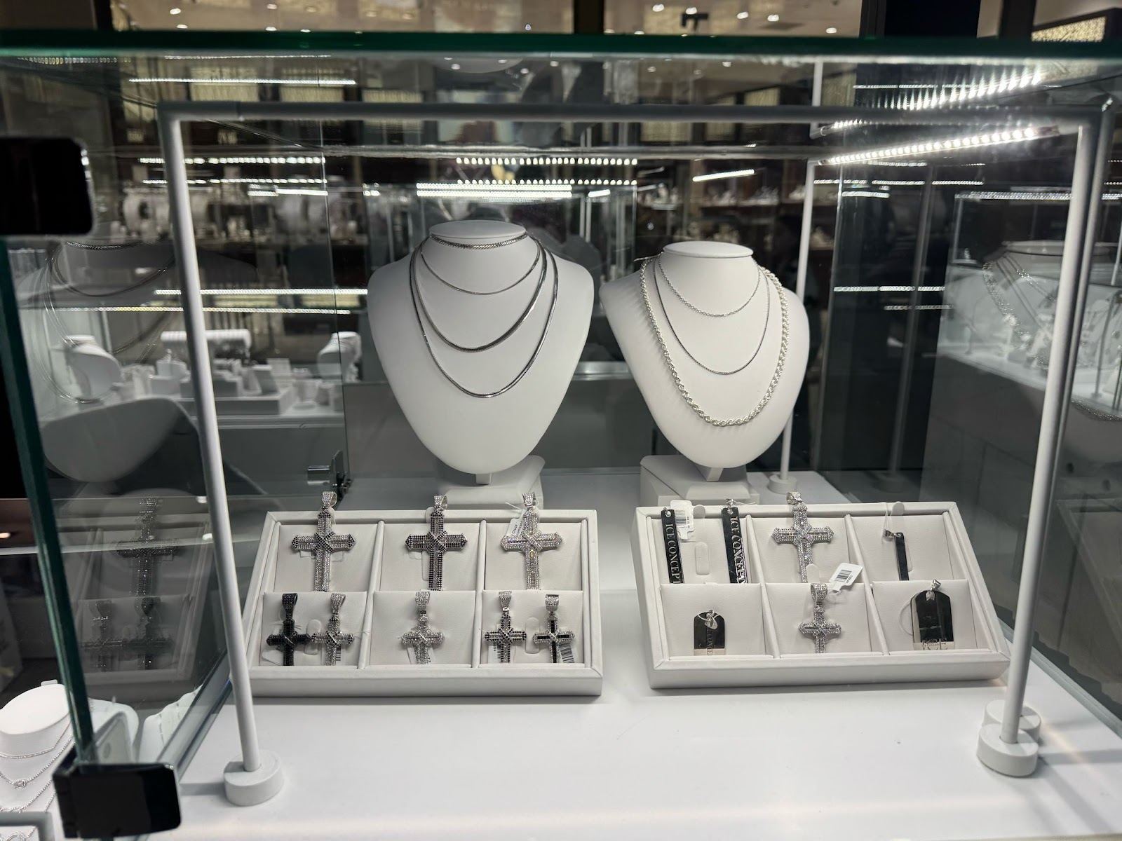 ICE CONCEPT TARGOVIȘTE