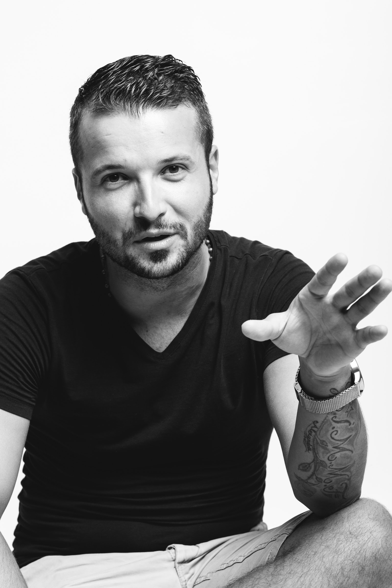 Studio Photo by DANIEL MICU