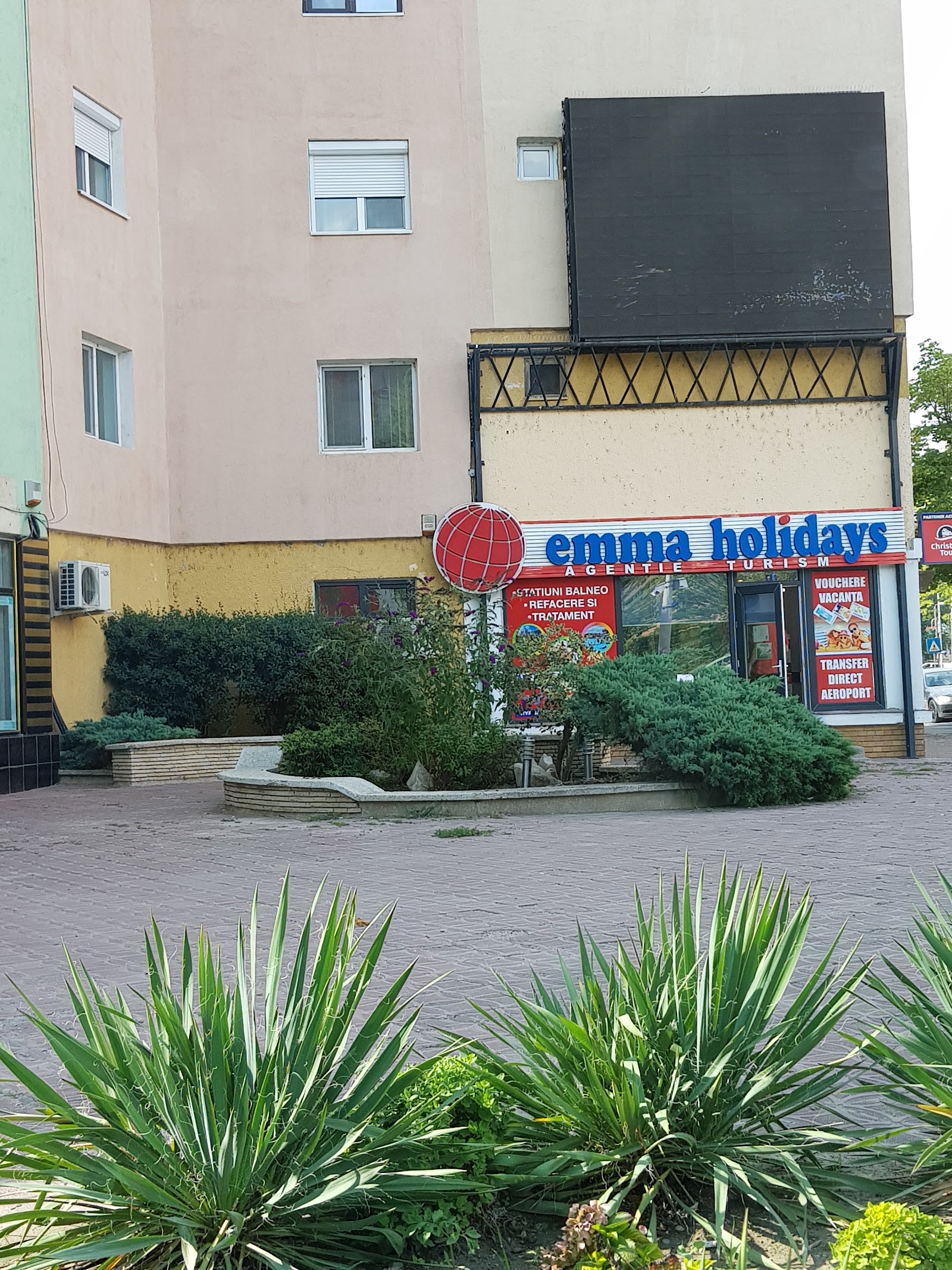 Emma Holidays - Agentia Egreta