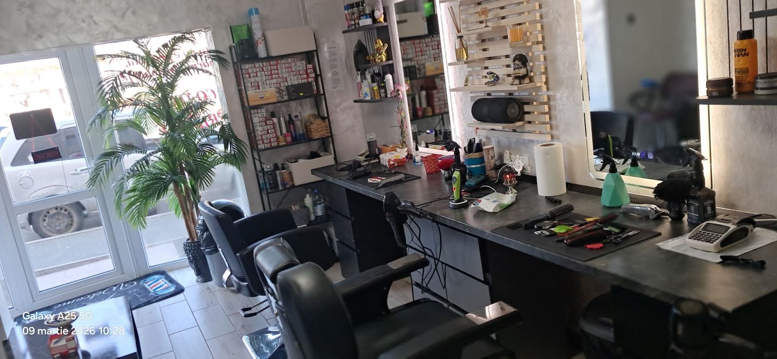 SALON OANA