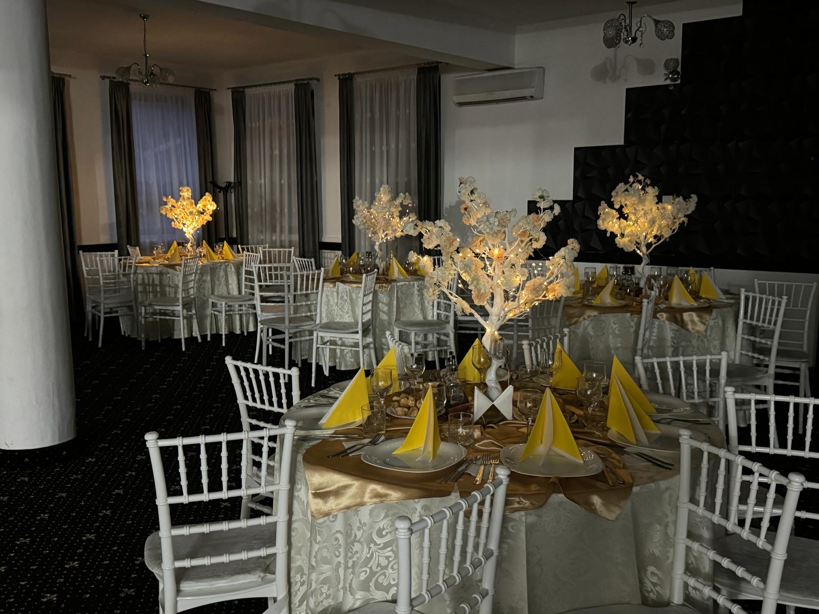 Mar-bek Restaurant