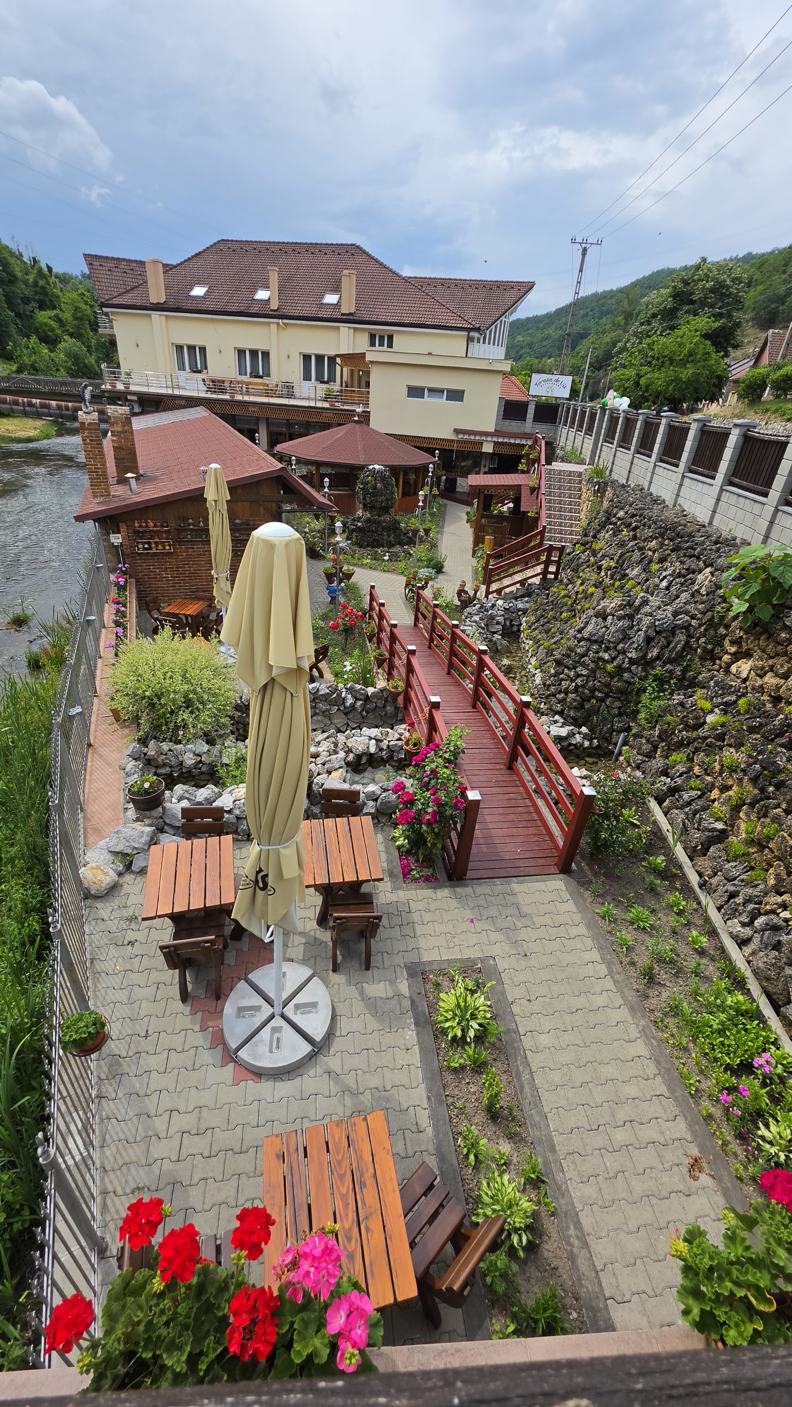 Taverna Haiducilor