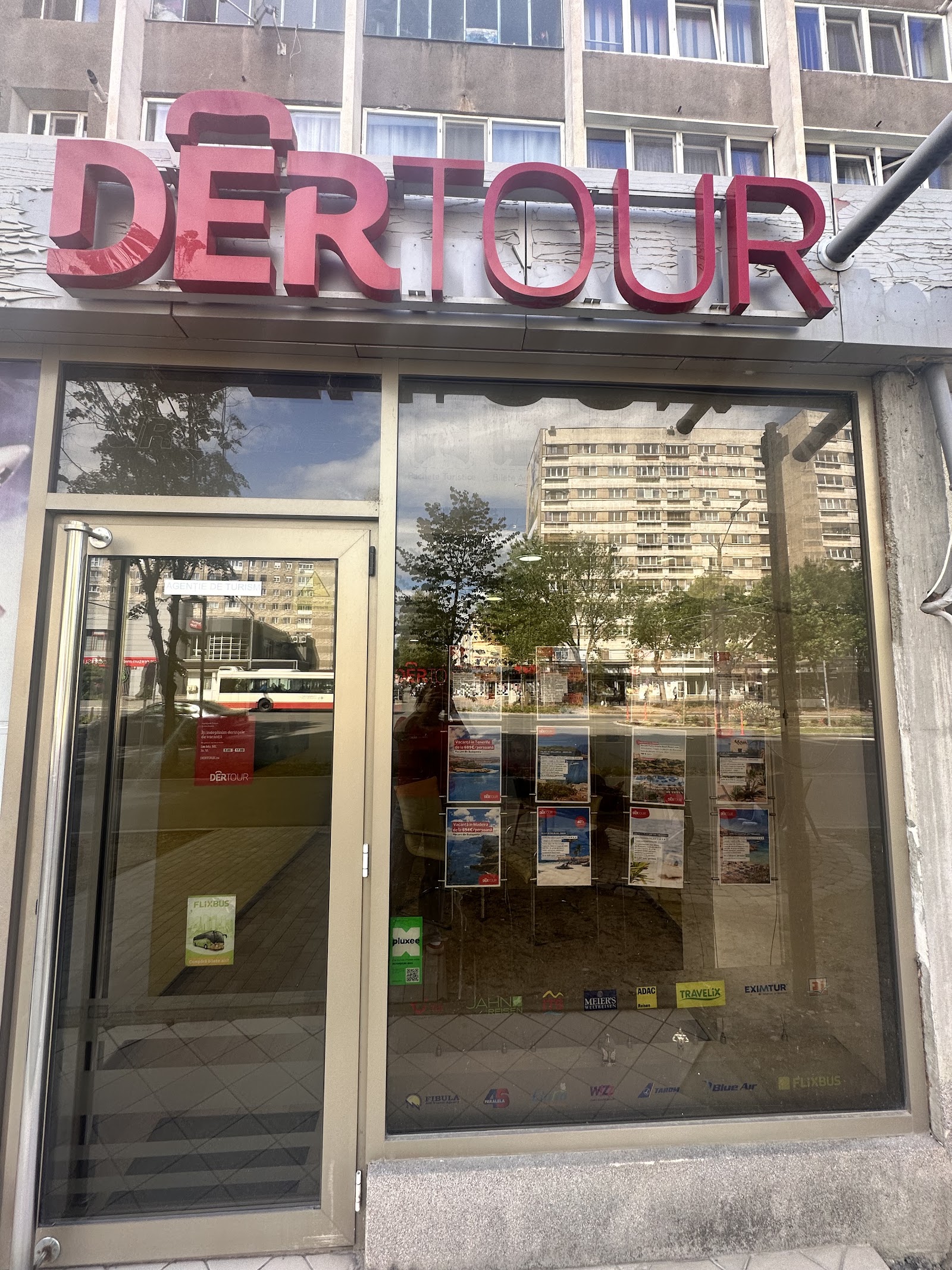 Dertour