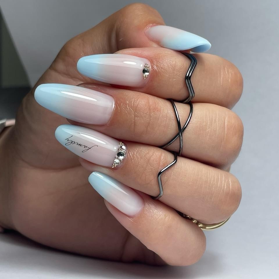 IDA•SLADEK•SALON•MANICHIURĂ