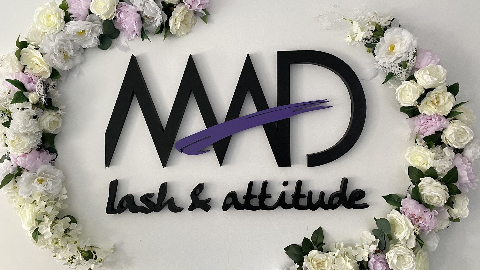 MAD lash & attitude