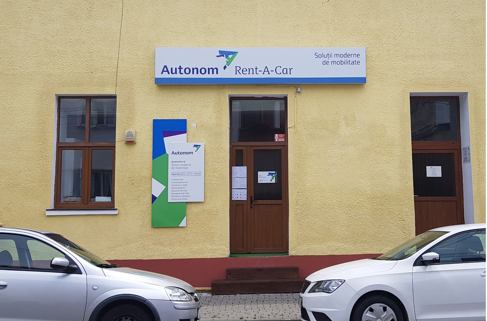Autonom