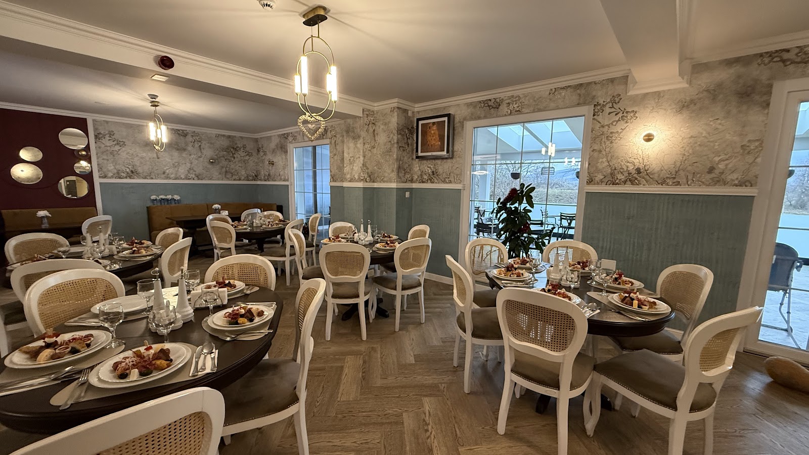 Colina Restaurant & Events
