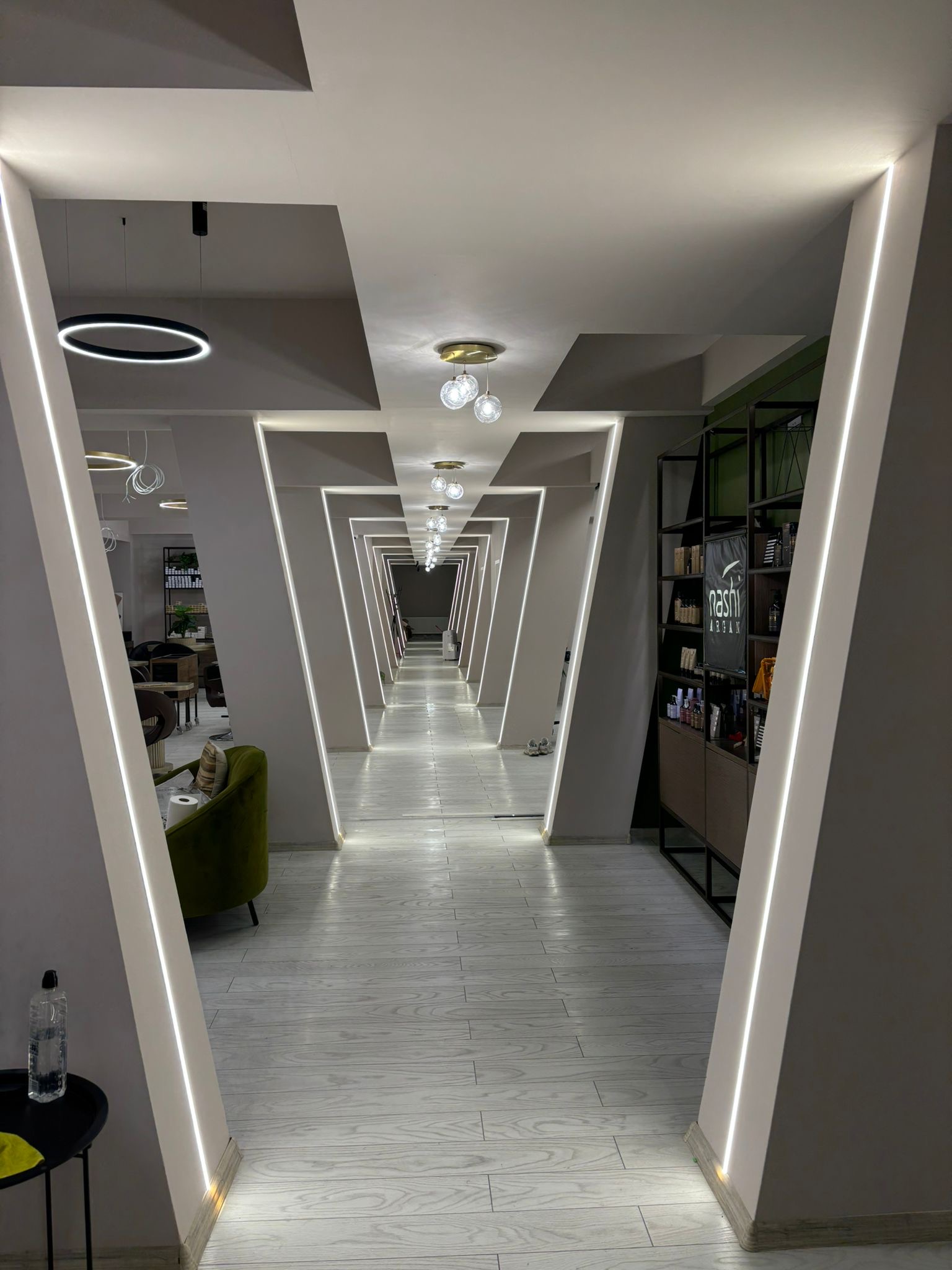 Salon Cult by Nella