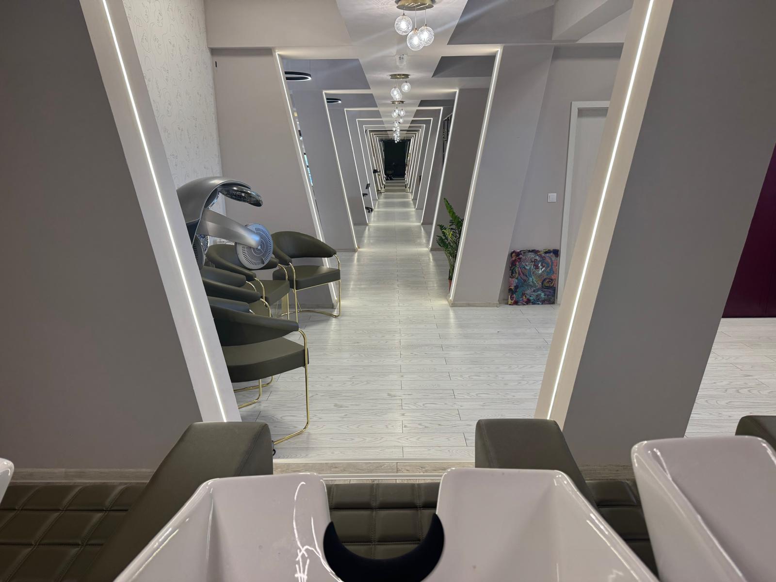 Salon Cult by Nella