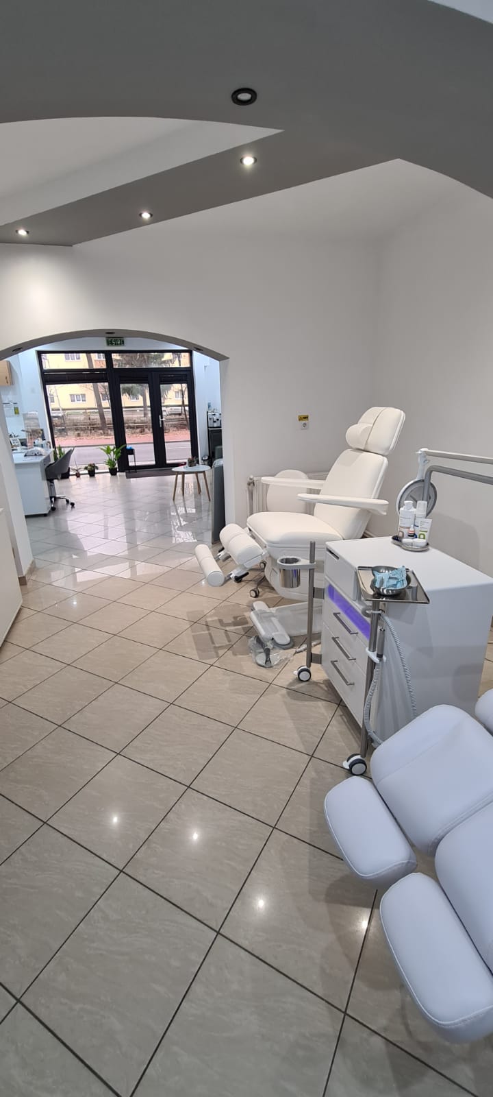 Manichiură-Pedichiură Medicală