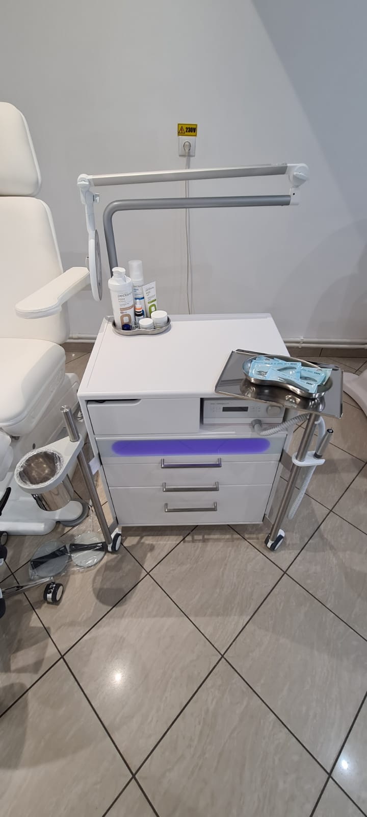 Manichiură-Pedichiură Medicală