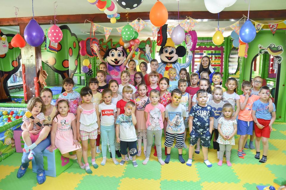 MAGIC KIDS CORNER (SPATIU DE JOACA COPII)