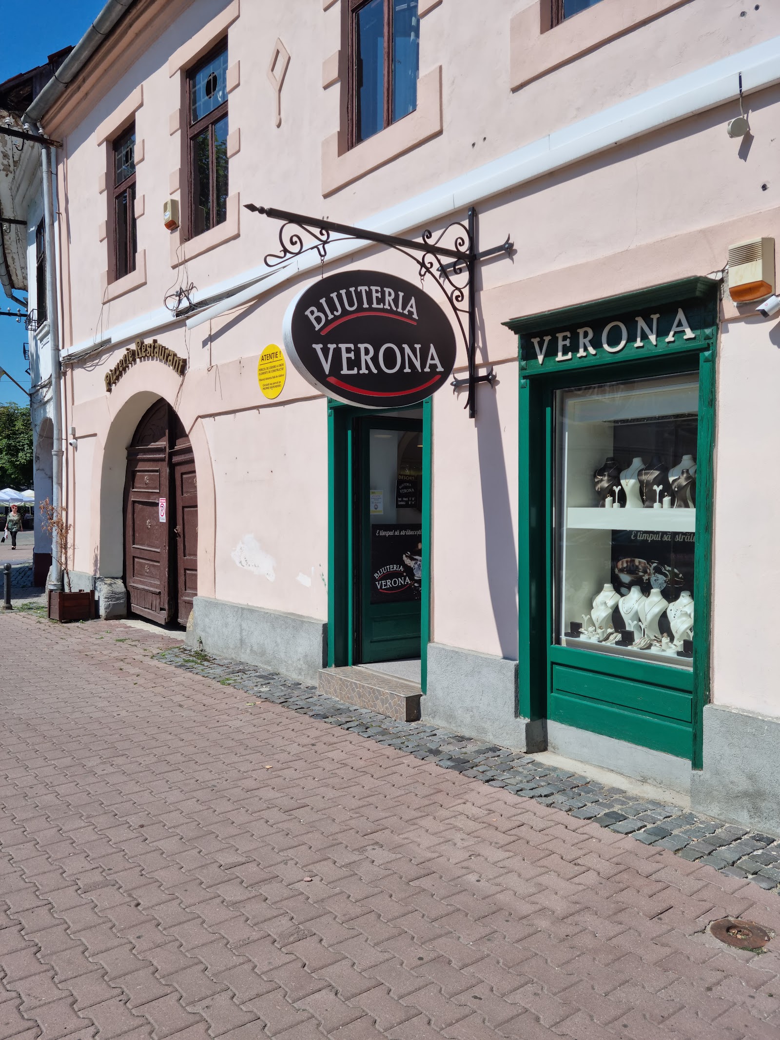 Bijuteria Verona
