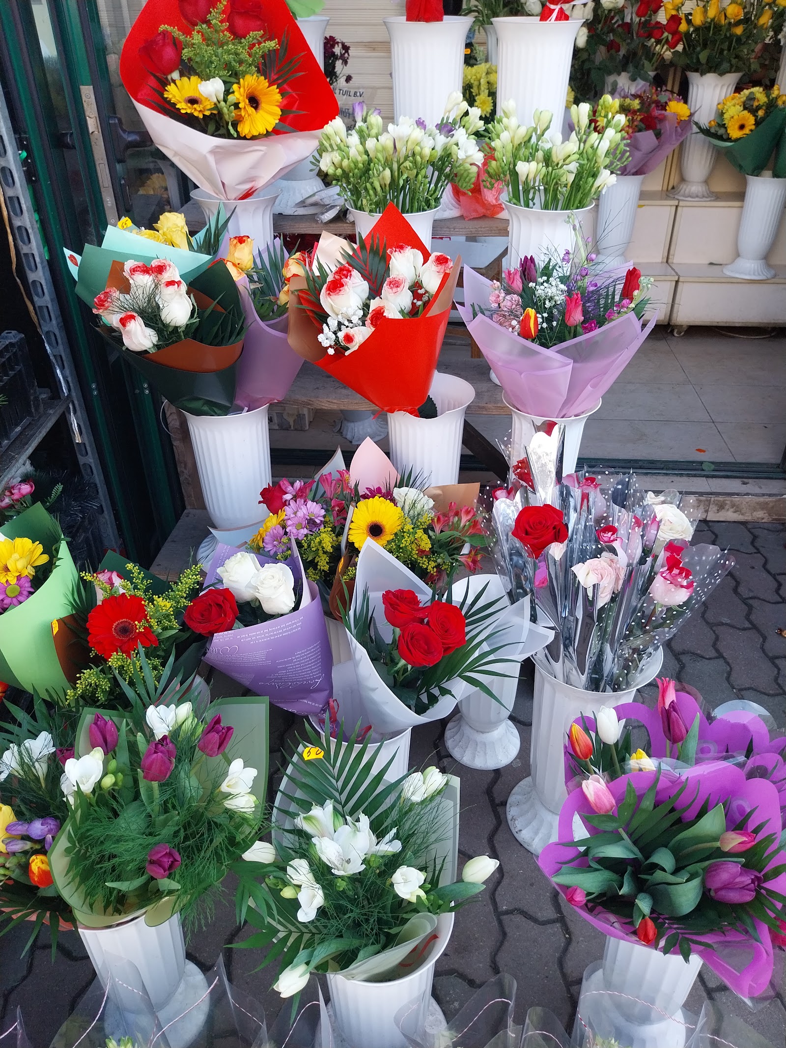 Florăria Curcubeul Florilor