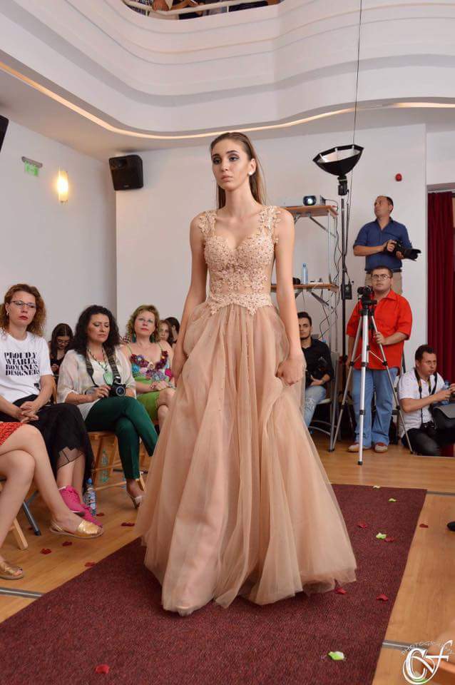 Dress To Impress Atelier