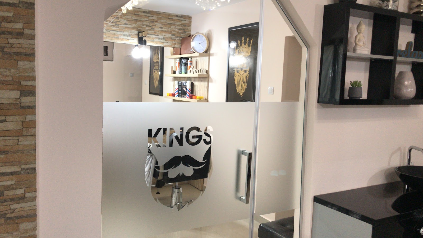 Kings & Queens Salon