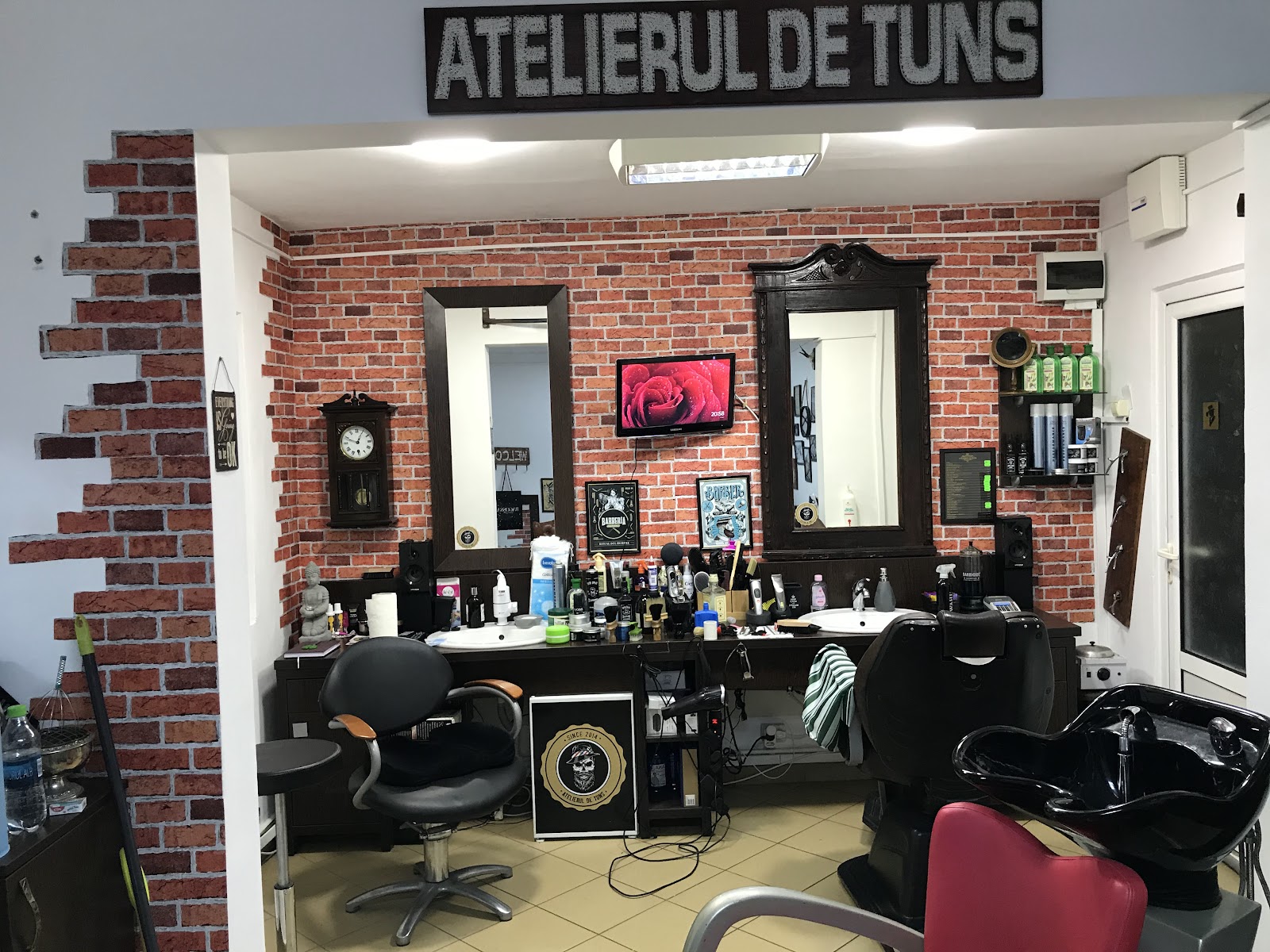 Atelierul De Tuns
