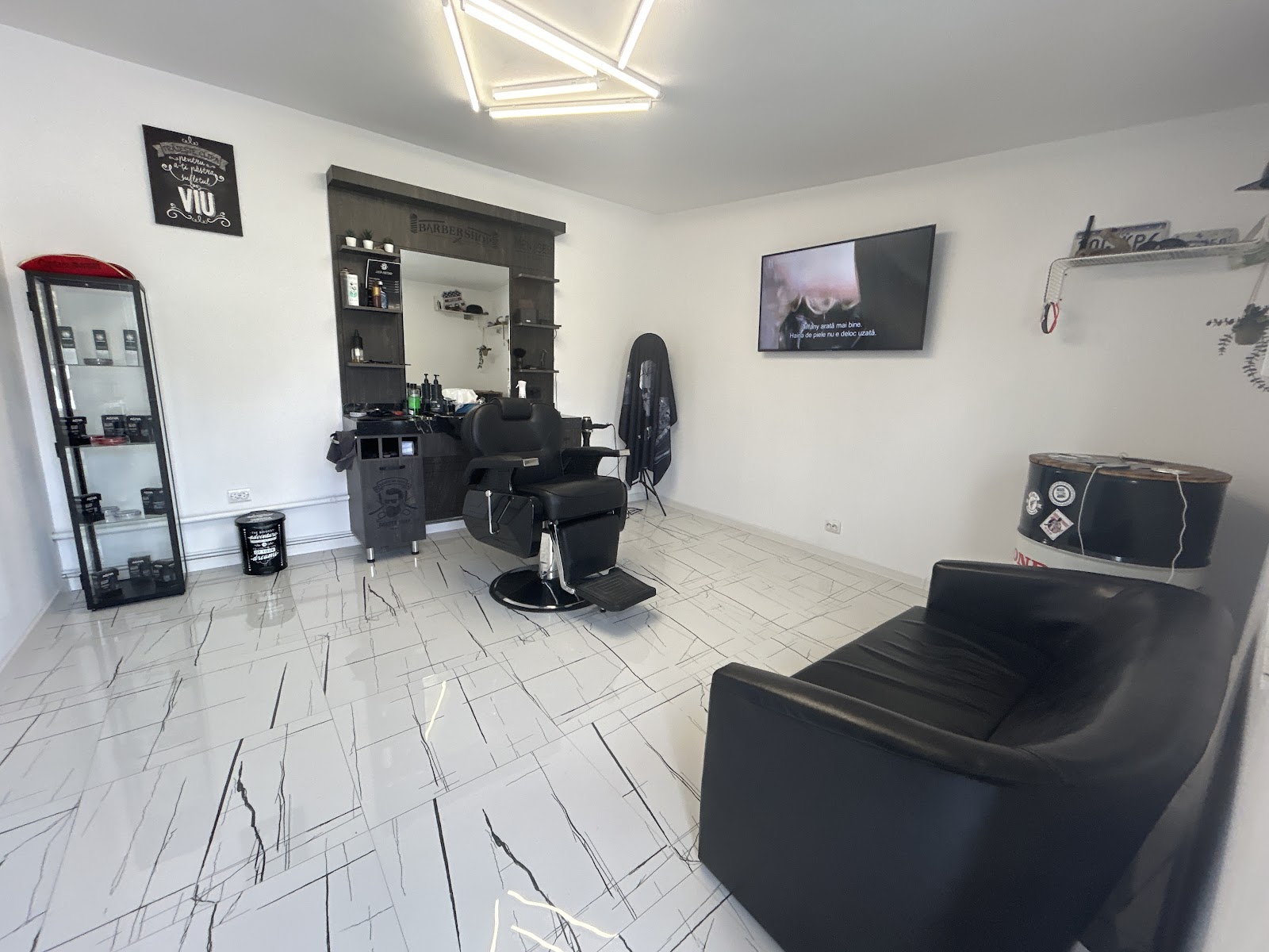 Cdr's Barbershop