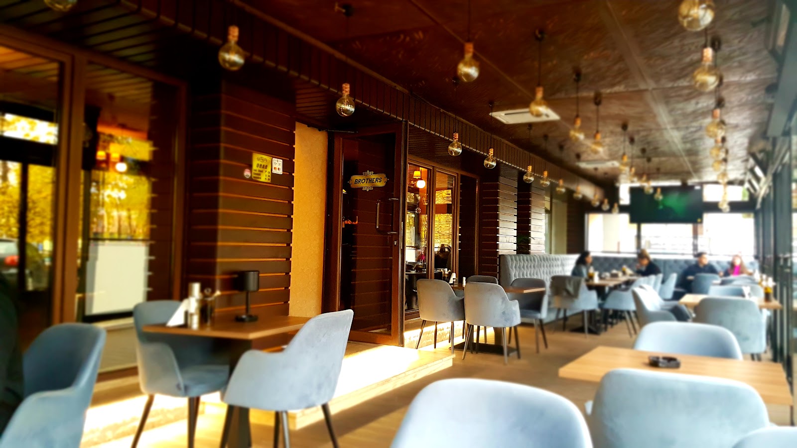 Brothers Restaurant