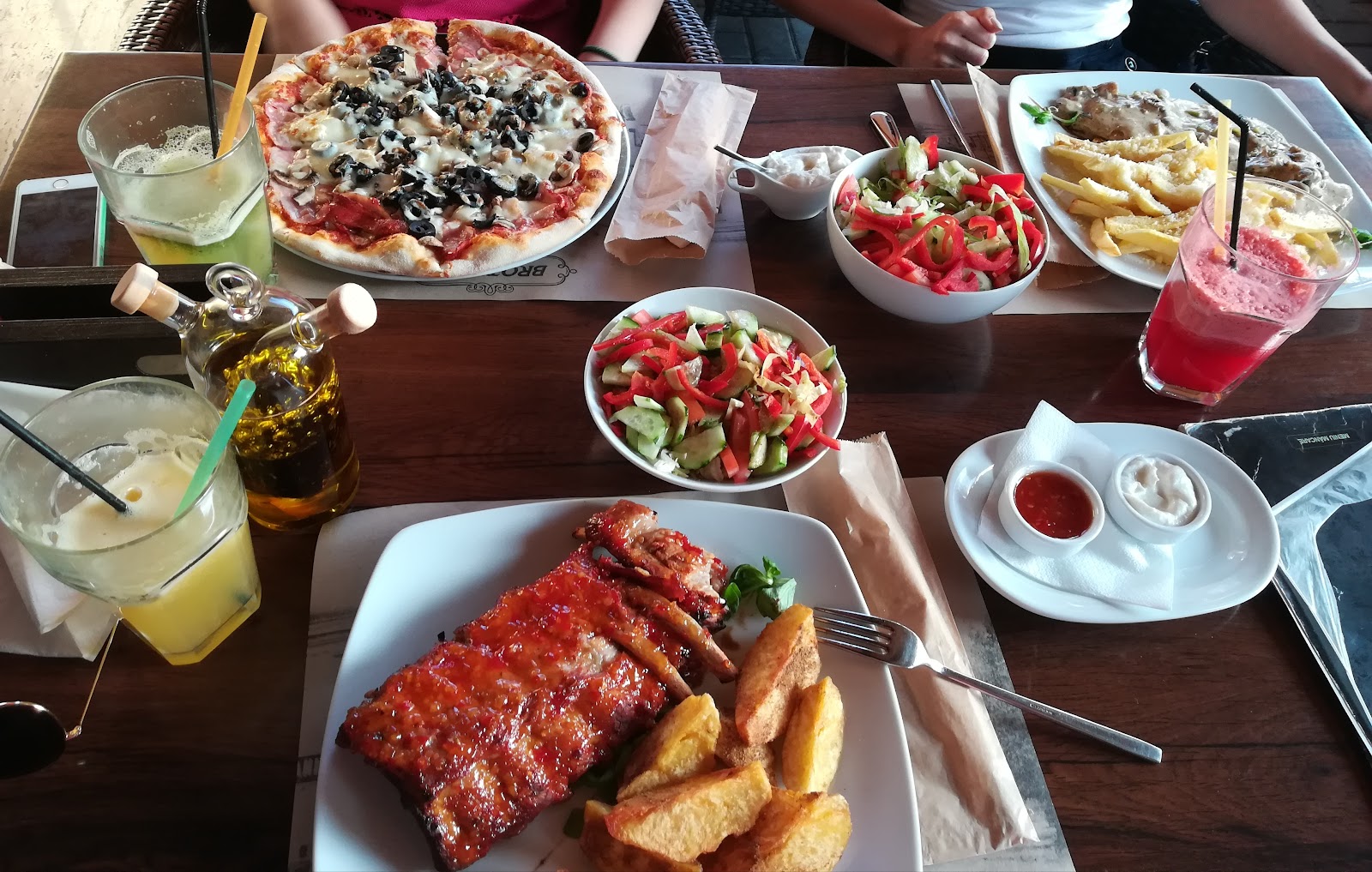 Brothers Restaurant