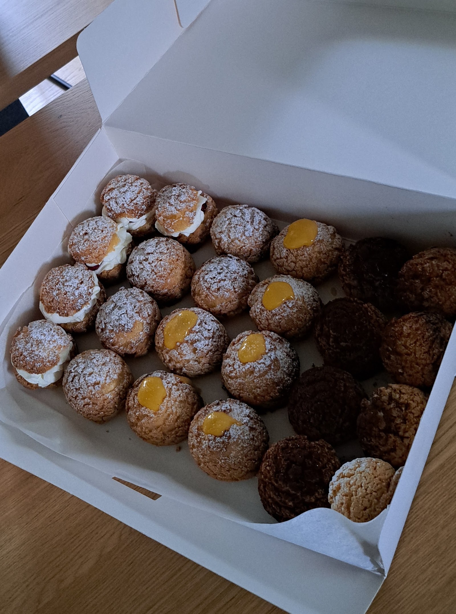 Doces Cakes and More