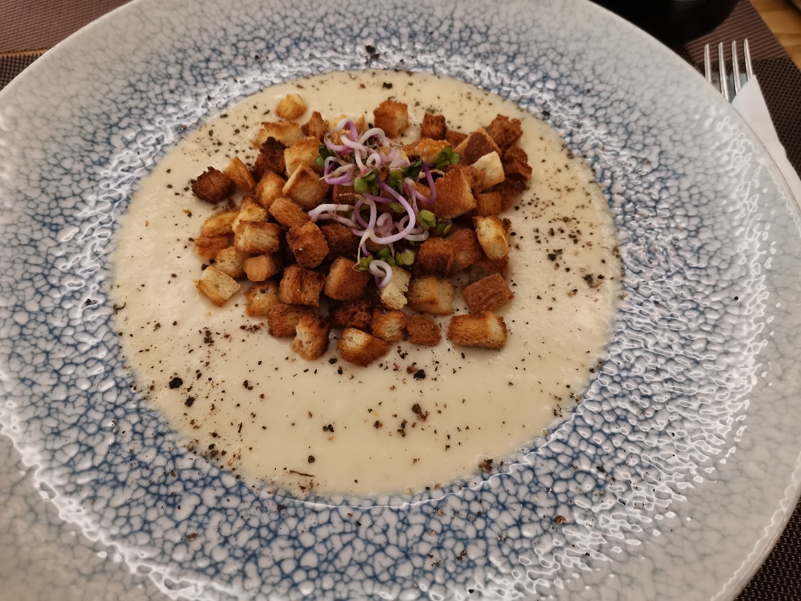Crema Restaurant