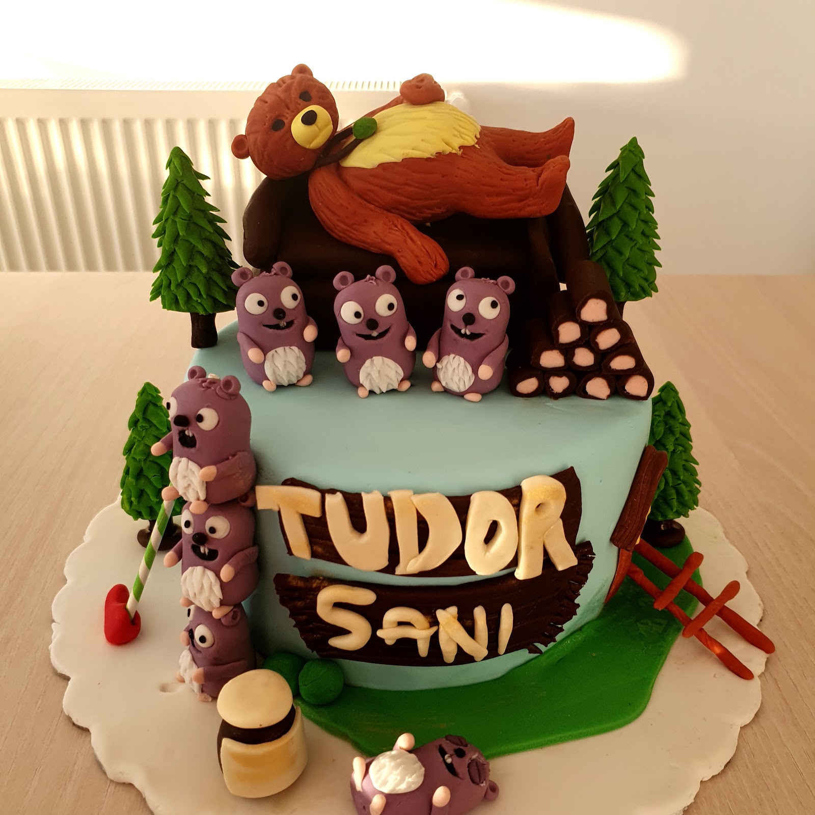 Claudia cakes