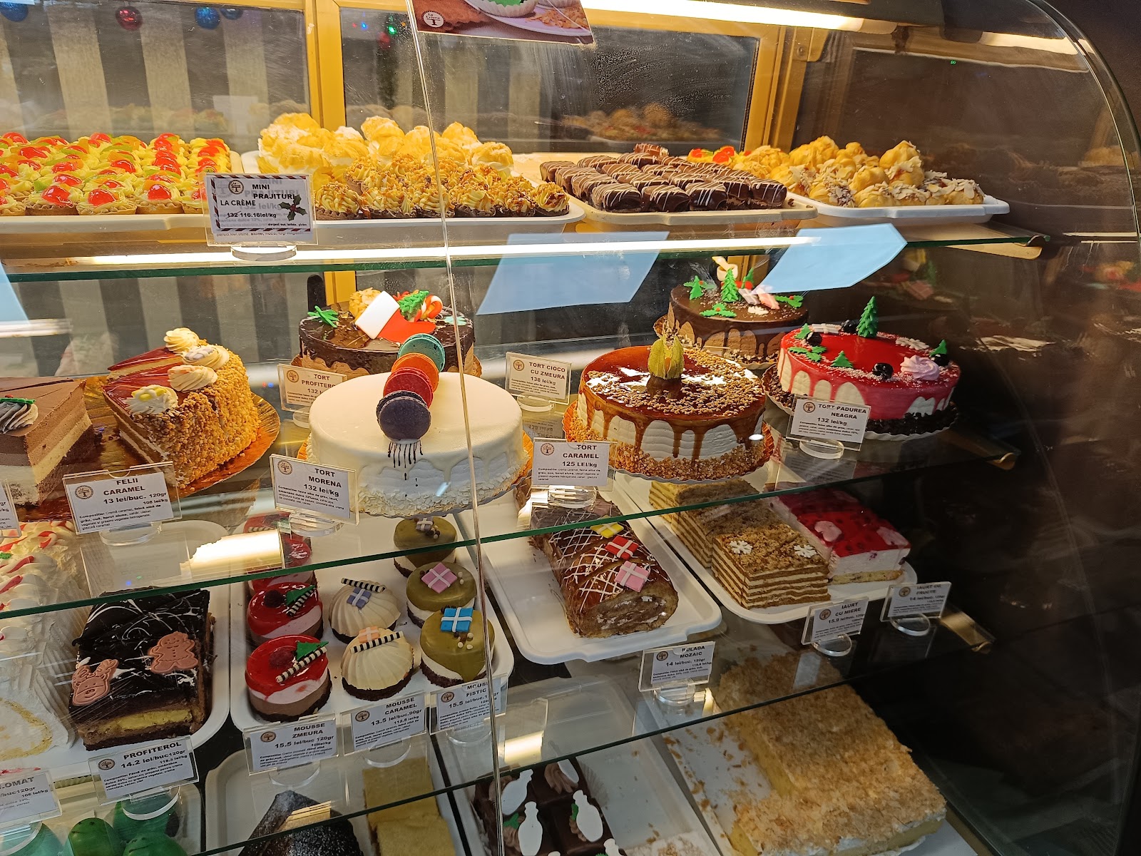 Cofetăria „La Crème“