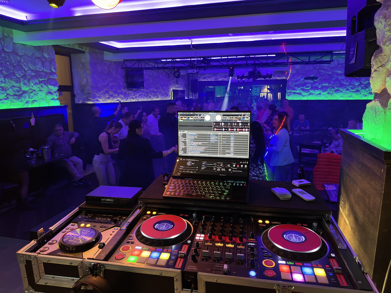 Dj Cretzu' - Sonorizări Evenimente !