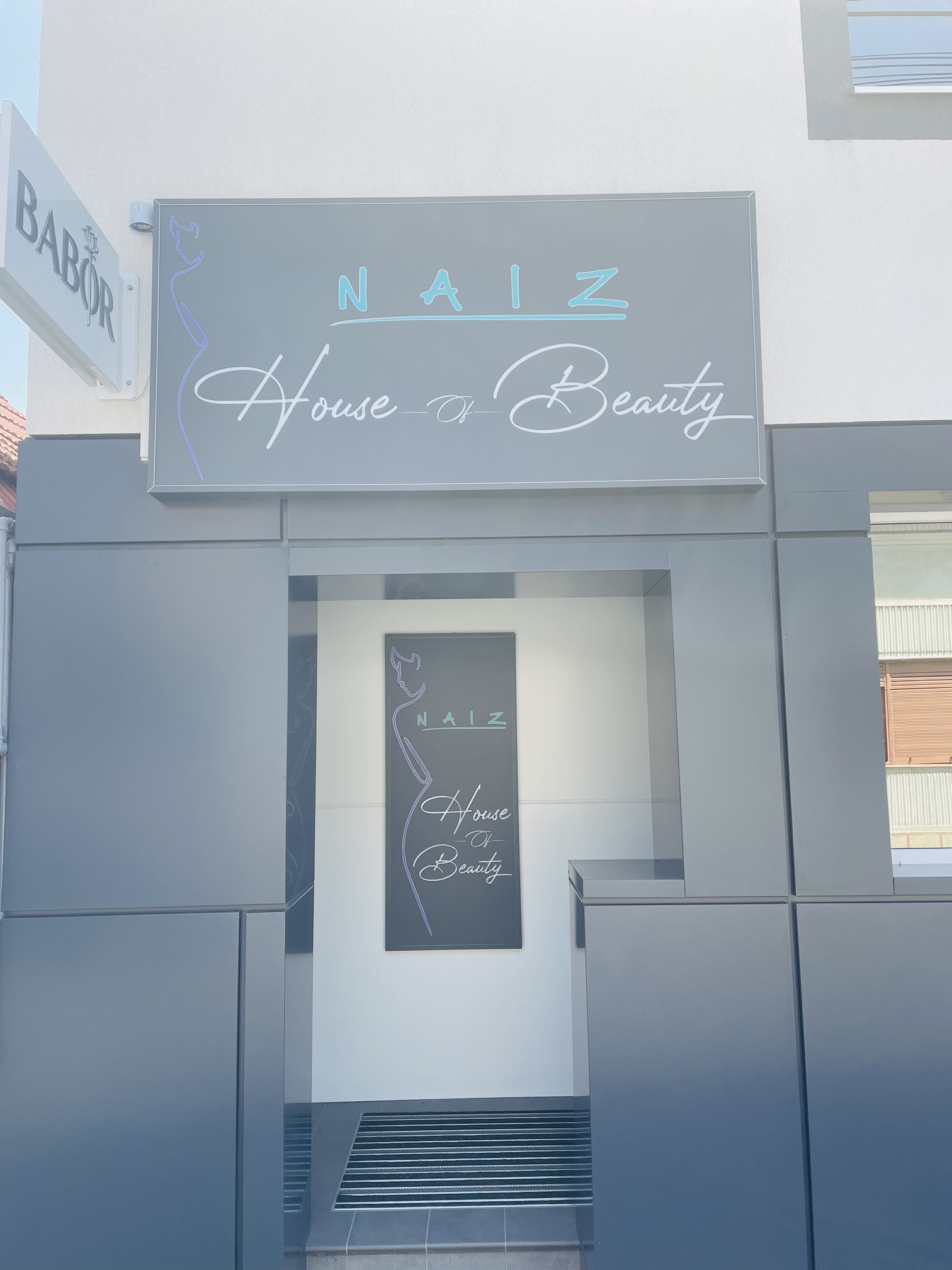 Naiz House of Beauty