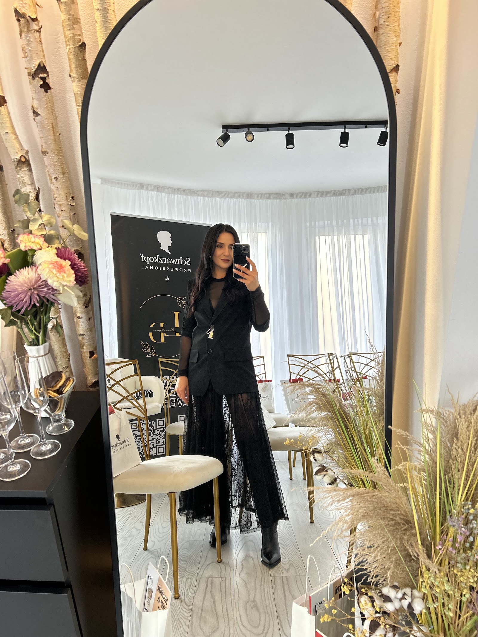 Liana Dogan – Hairstylist & Traine