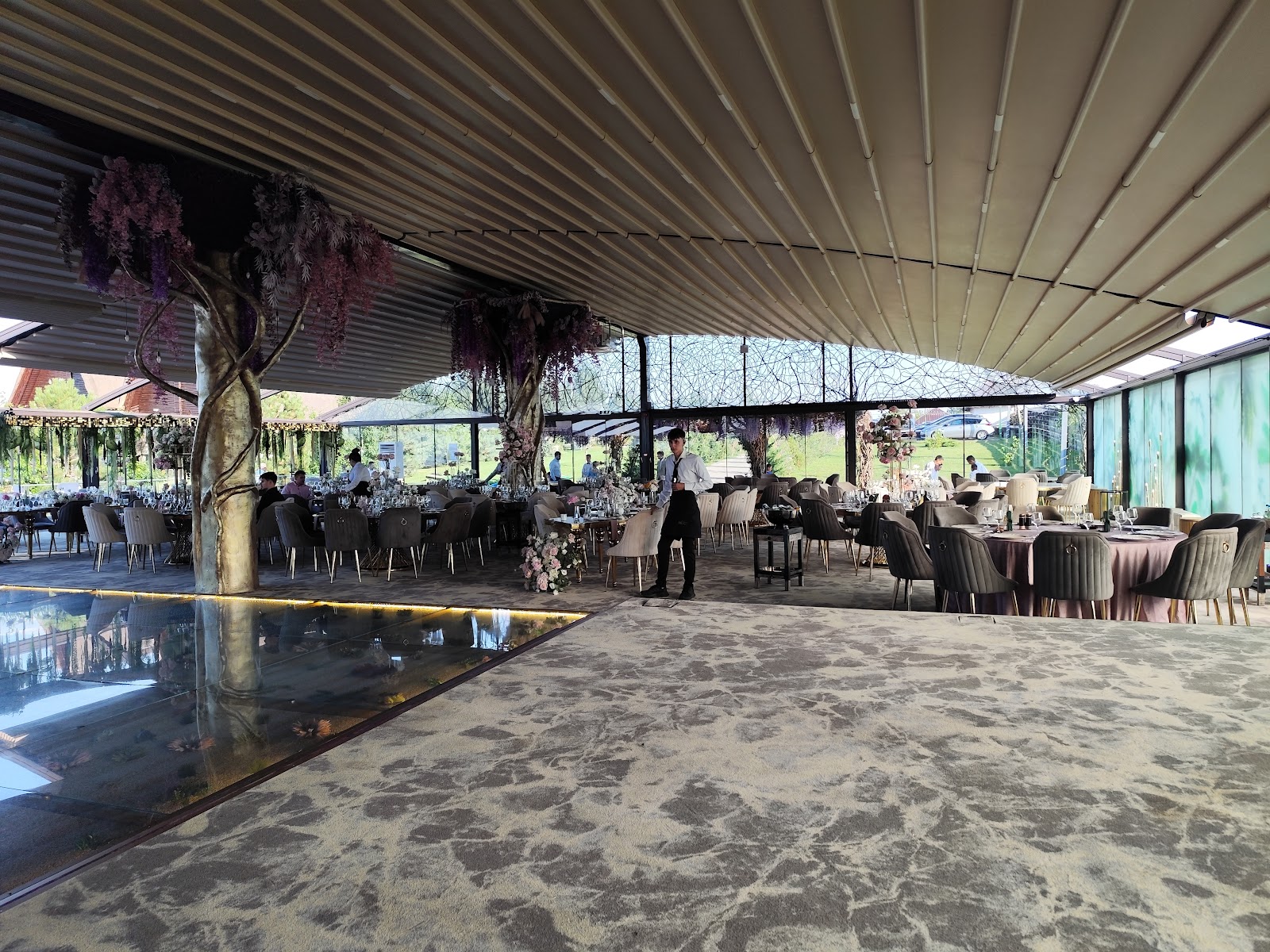 Lebăda Neagră Resort