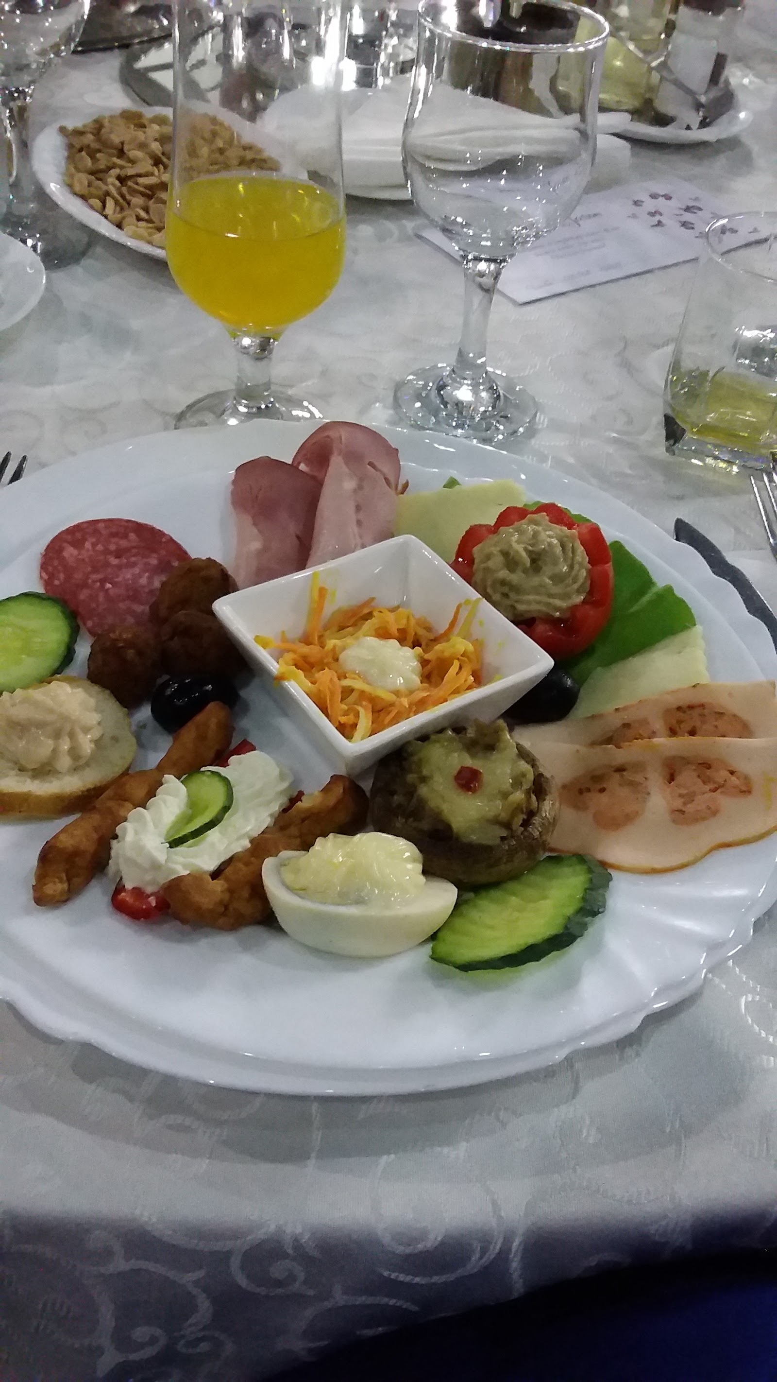 Restaurant Dana V