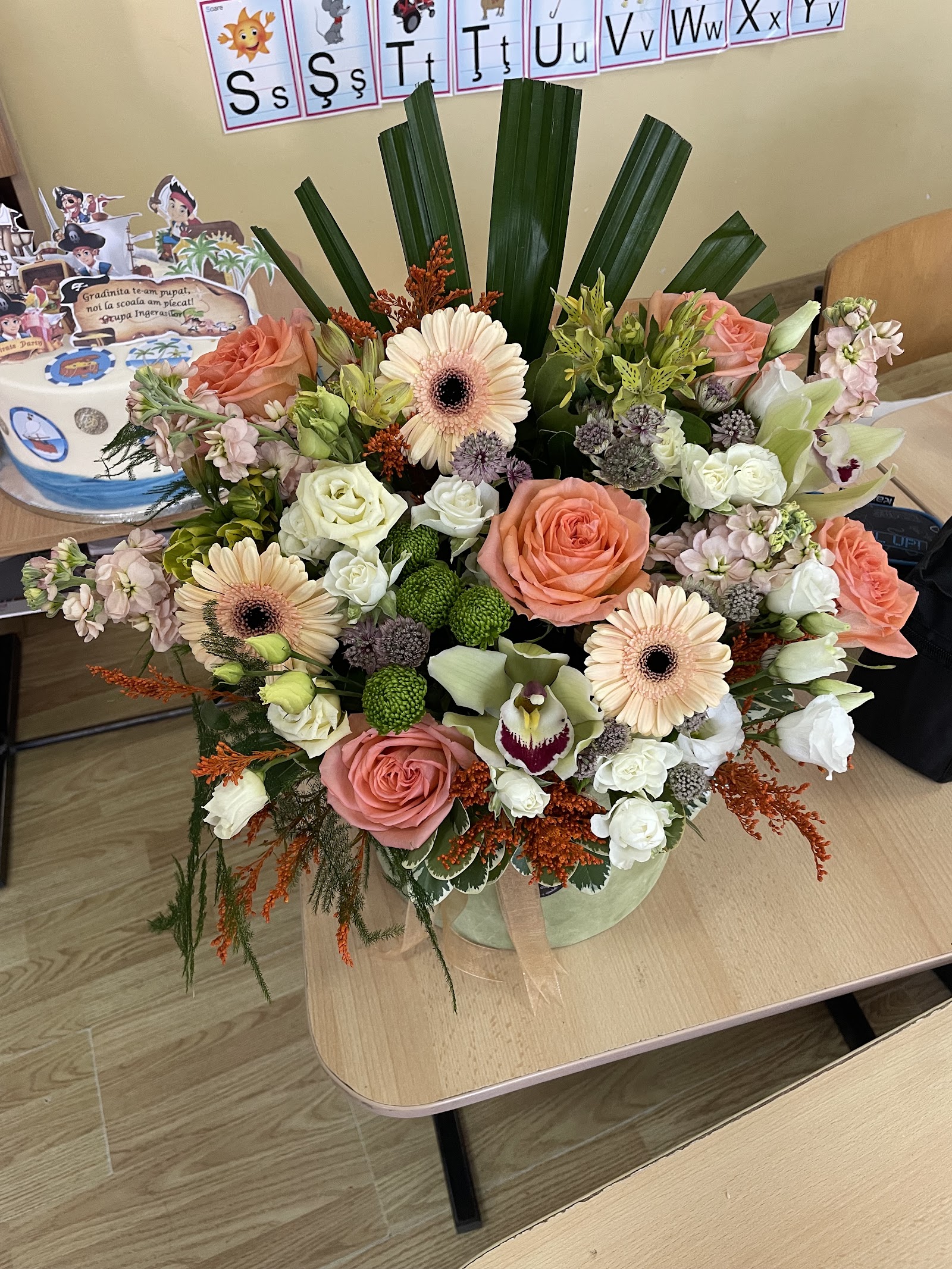 FLORĂRIA Bâcu The Flowers Bouquet