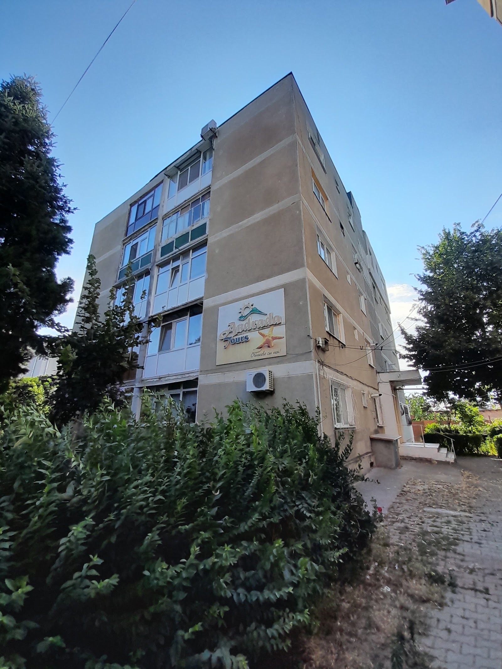 Andrada Tours