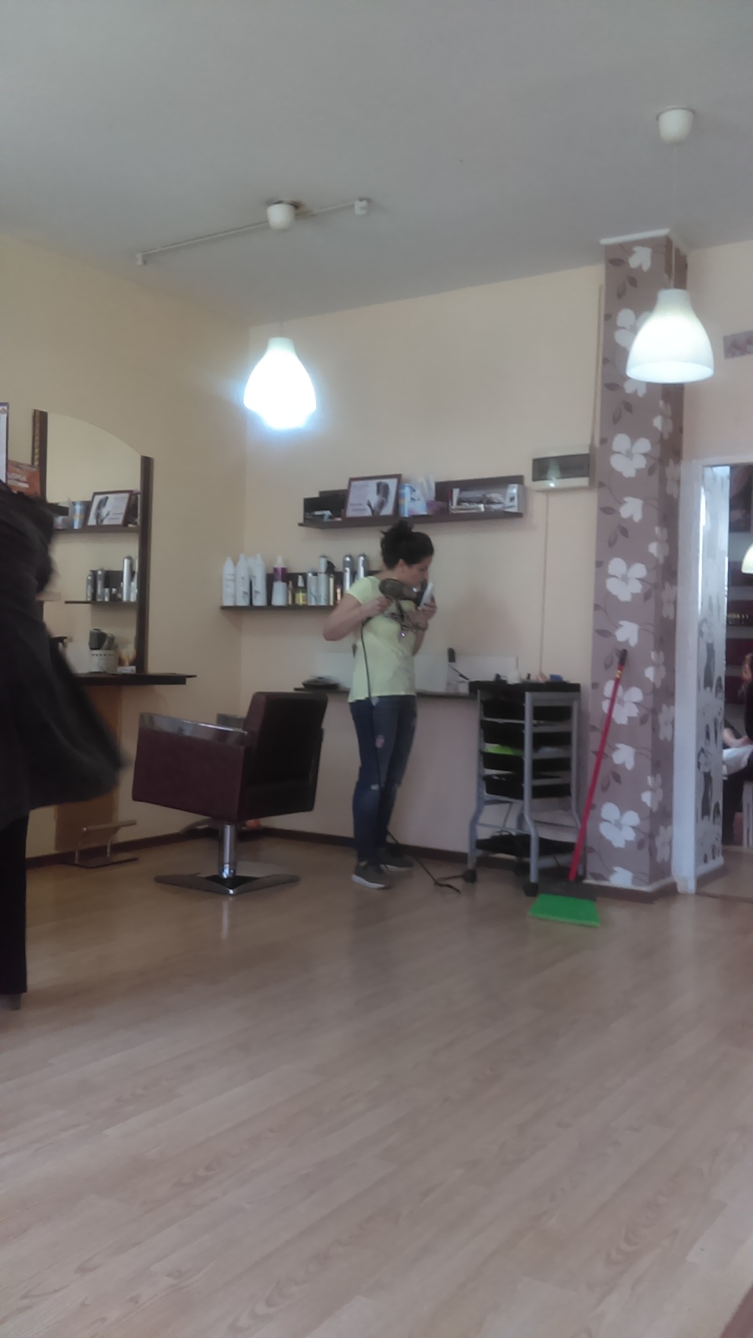 Salon Davis