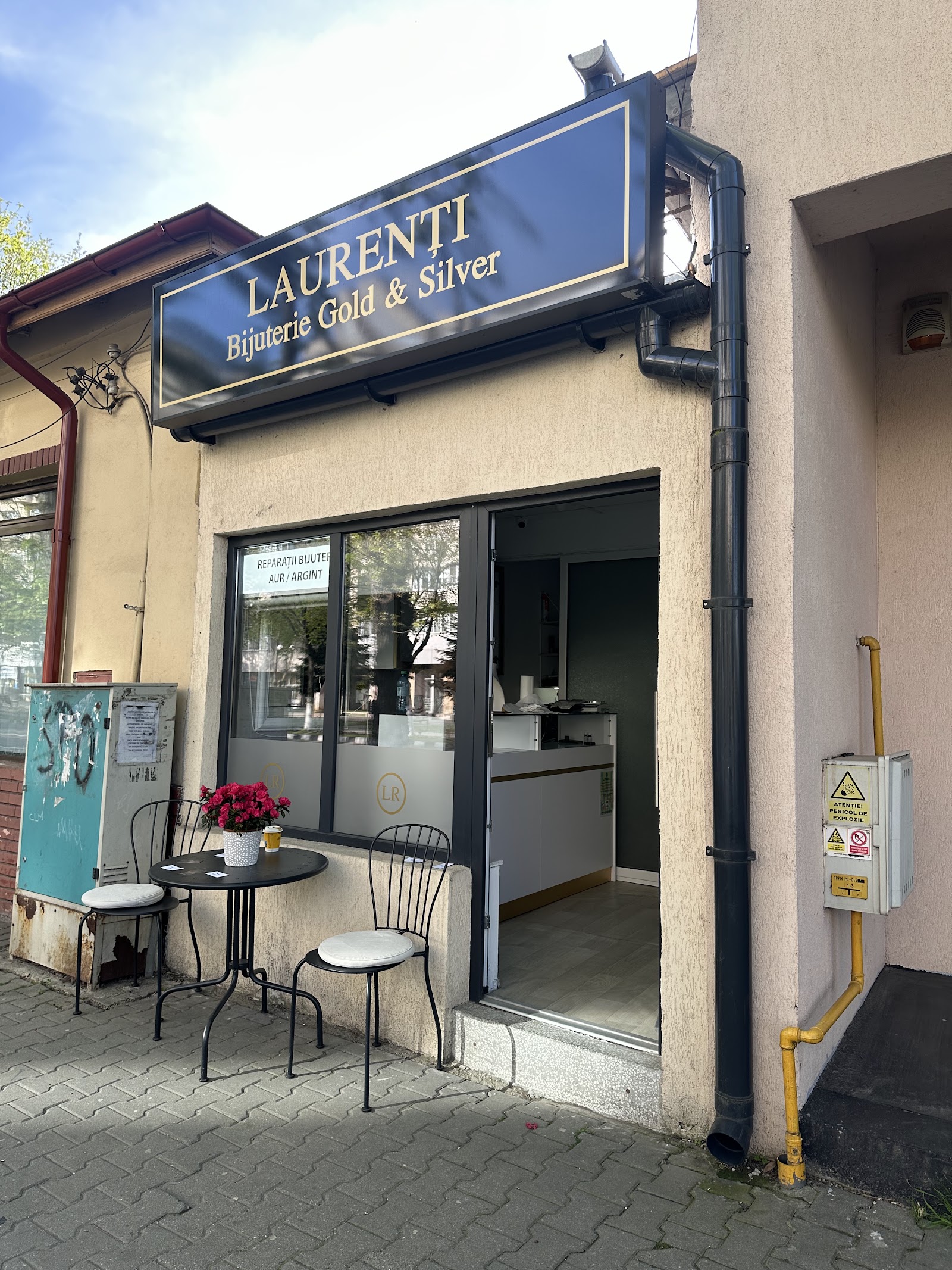 Laurenți gold & silver