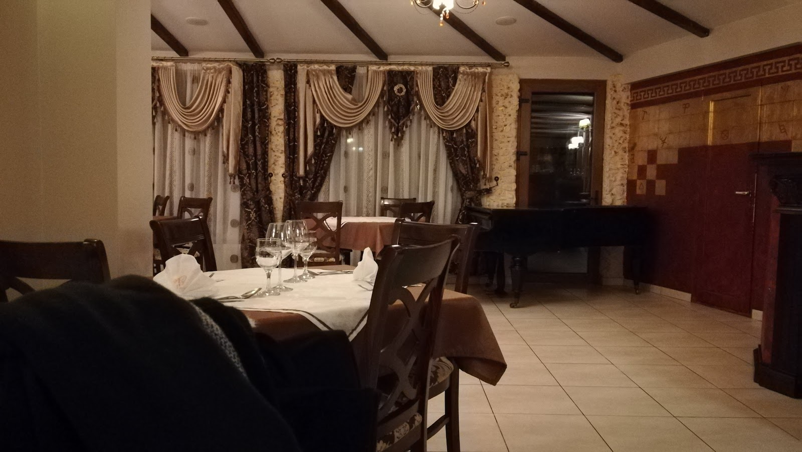 Restaurant & Villa Etiquette