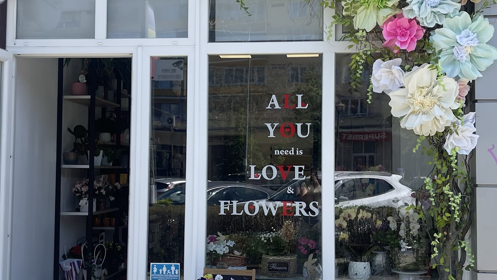 Florarie flOrist Flower Shop & Events