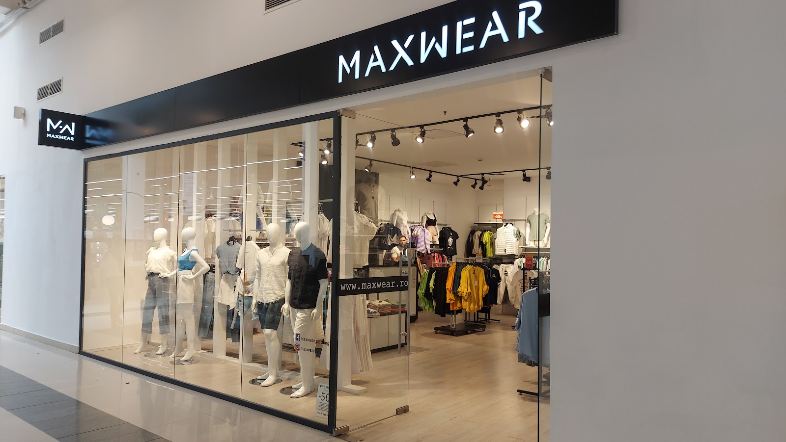 Maxwear
