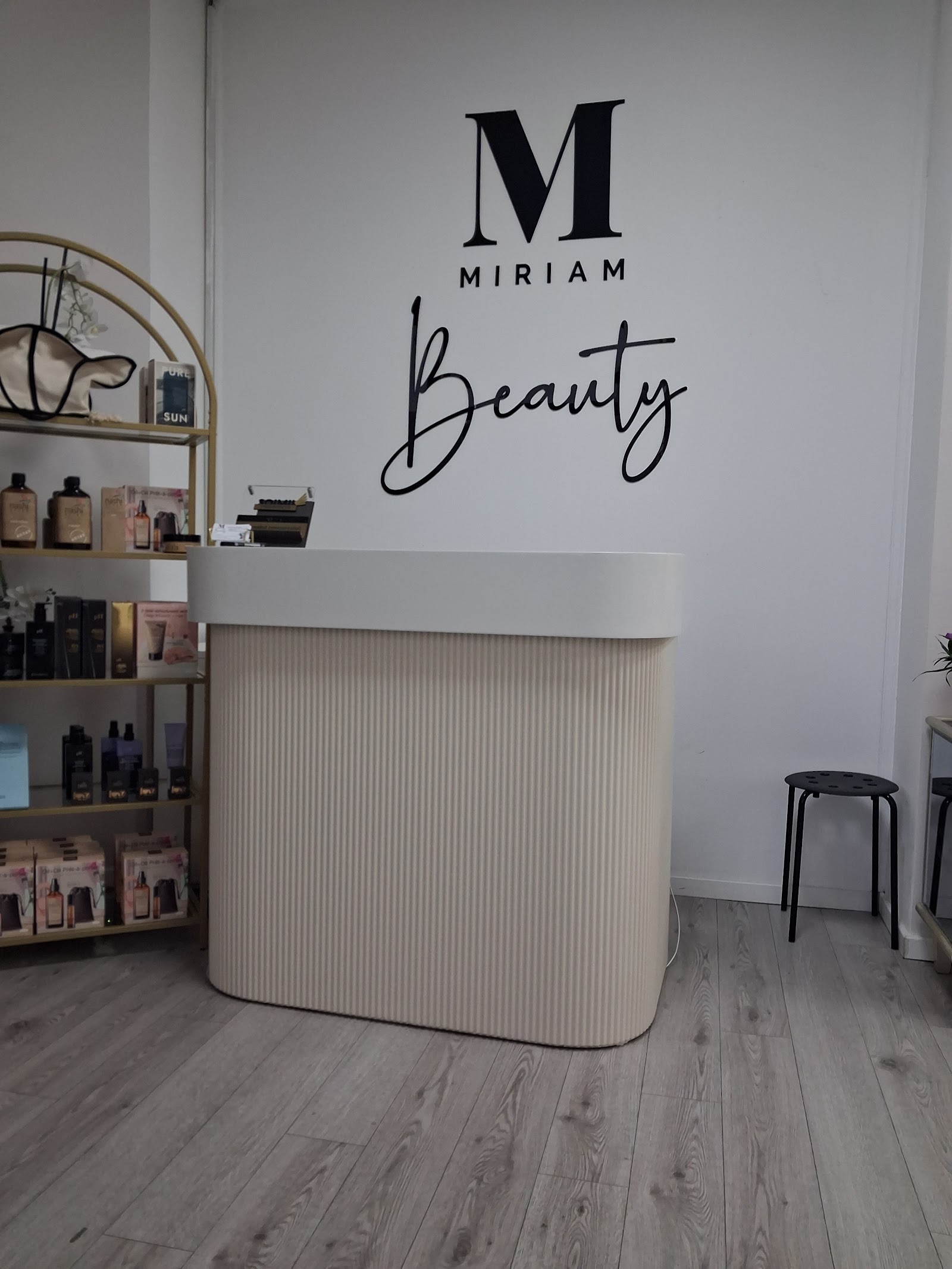 Miriam beauty Deva