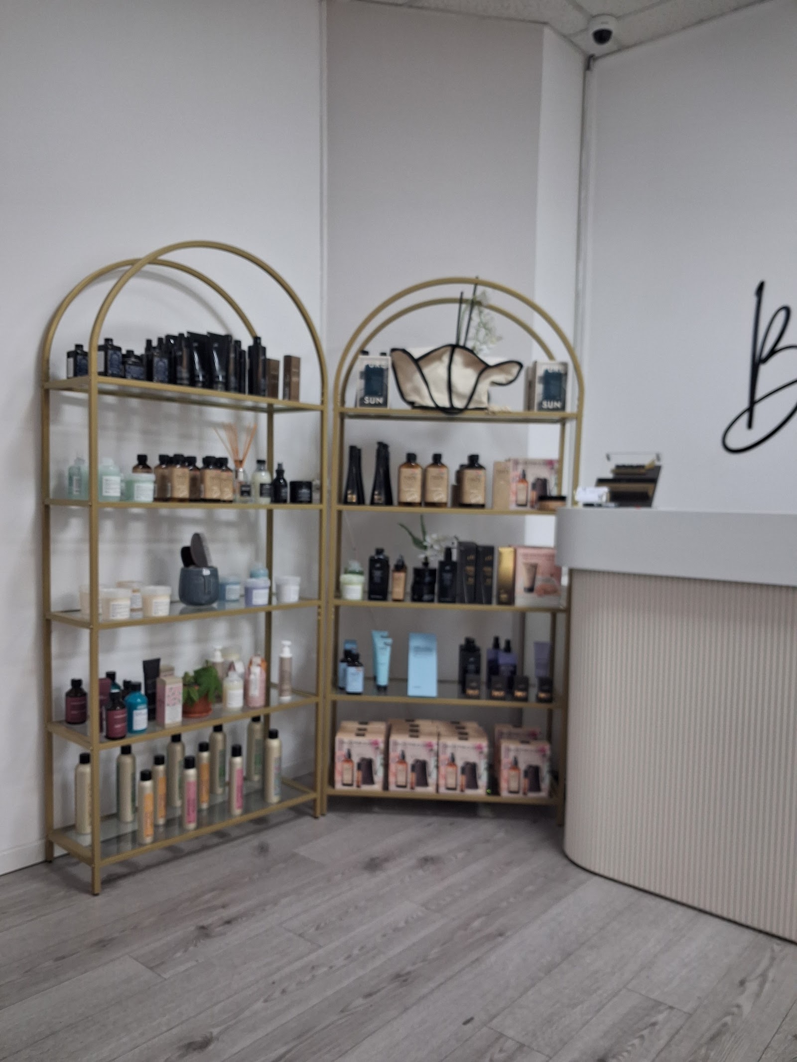 Miriam beauty Deva