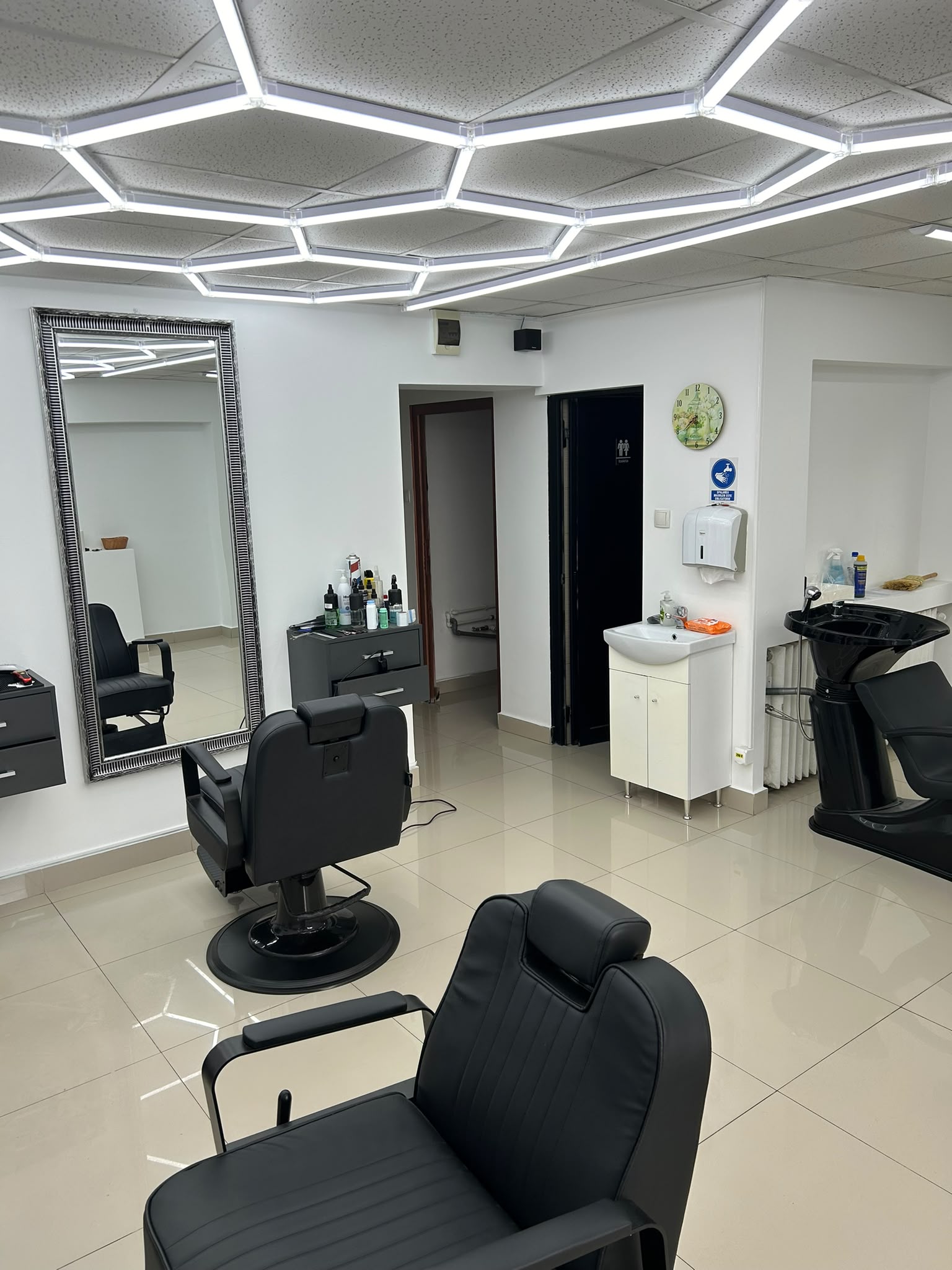 By GIX Salon